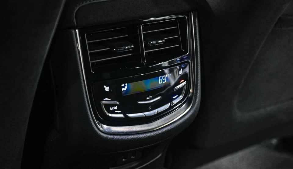 2018 Cadillac CTS-V 3rd Gen - Image 17 of 20