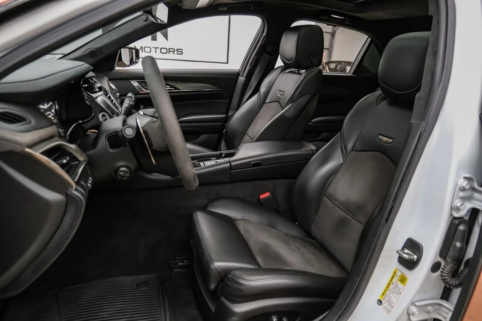 2018 Cadillac CTS-V 3rd Gen - Image 13 of 19
