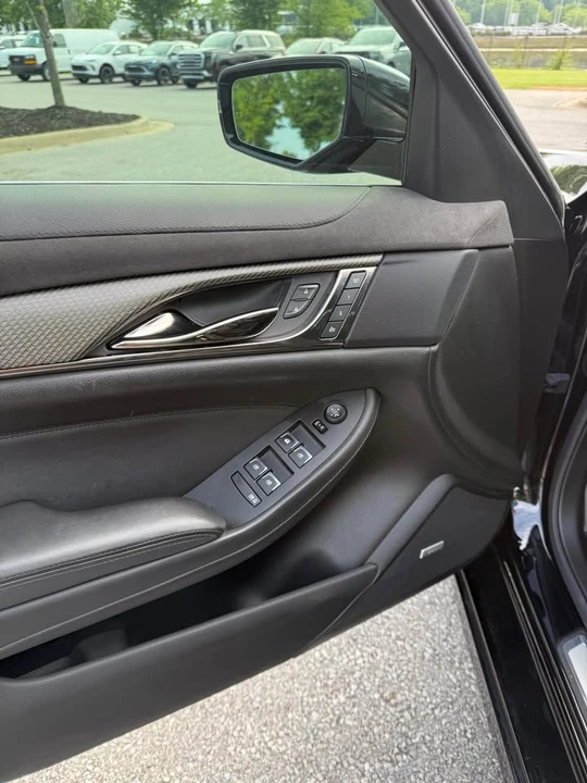 2018 Cadillac CTS-V 3rd Gen - Image 6 of 17