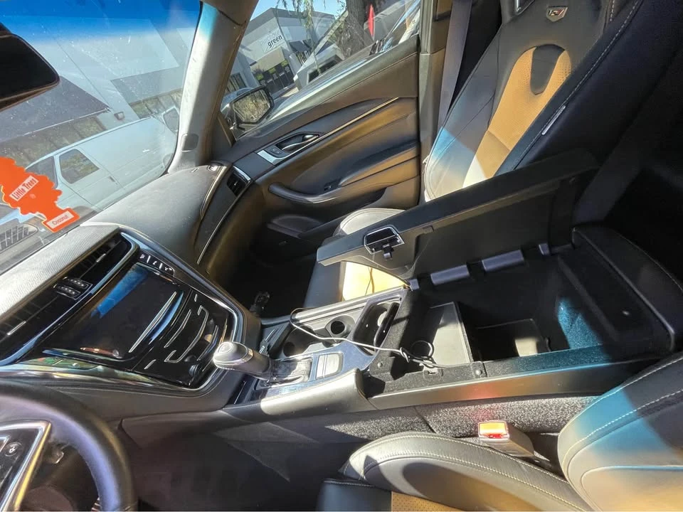 2018 Cadillac CTS-V 3rd Gen - Image 8 of 9