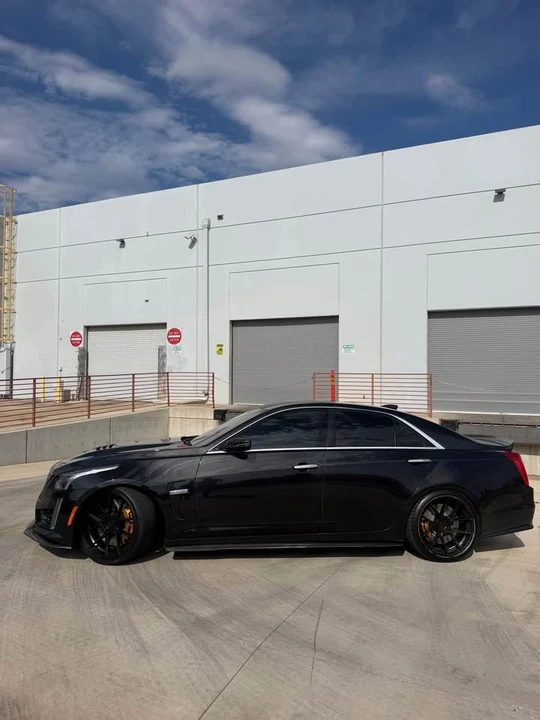 2018 Cadillac CTS-V 3rd Gen - Image 2 of 11