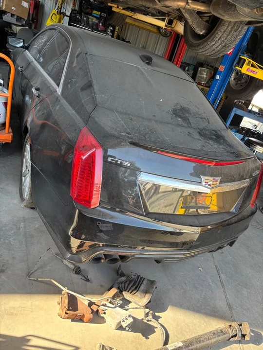 2018 Cadillac CTS-V 3rd Gen - Image 2 of 8