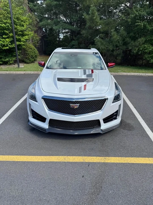 2018 Cadillac CTS-V 3rd Gen - Image 2 of 9