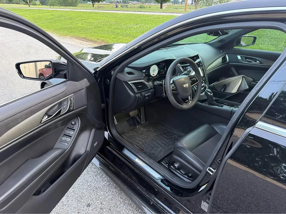 2018 Cadillac CTS-V 3rd Gen - Image 4 of 6