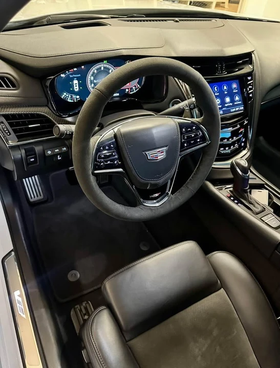 2018 Cadillac CTS-V 3rd Gen - Image 2 of 2
