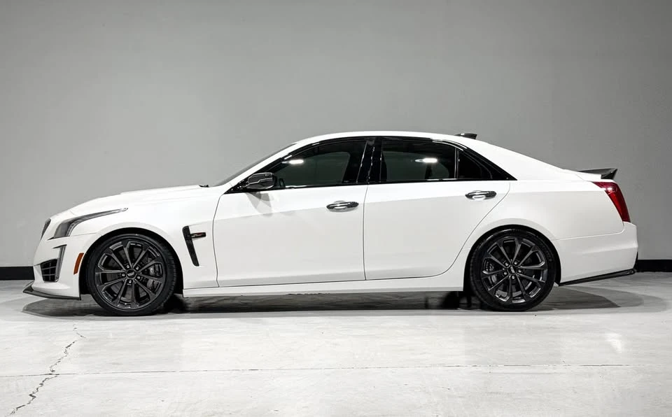 2018 Cadillac CTS-V 3rd Gen - Image 2 of 20