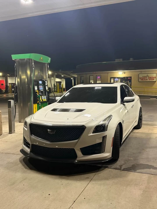 2018 Cadillac CTS-V 3rd Gen - Image 2 of 8