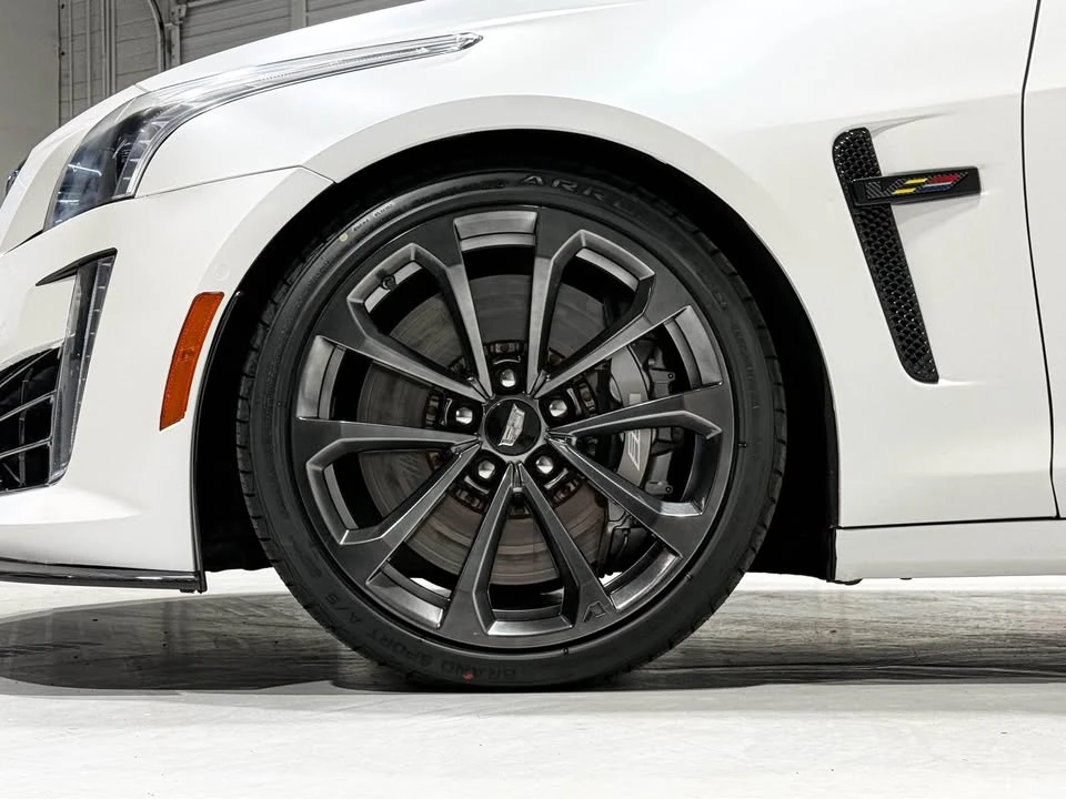 2018 Cadillac CTS-V 3rd Gen - Image 19 of 20