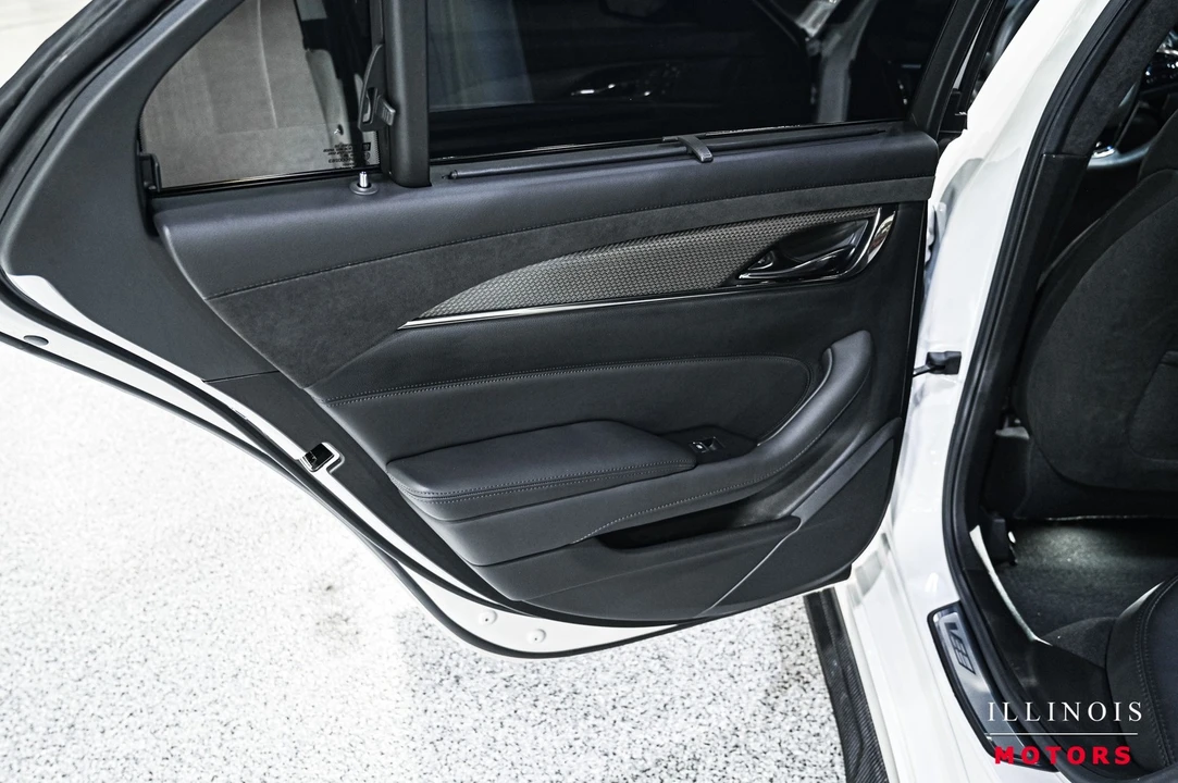 2018 Cadillac CTS-V 3rd Gen - Image 31 of 31