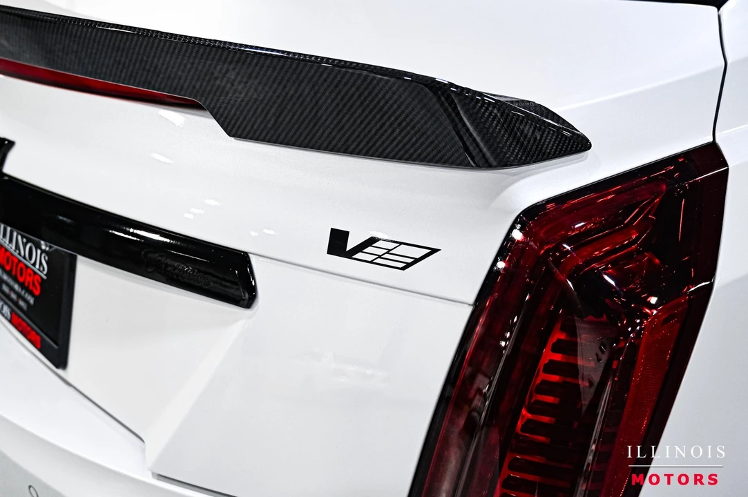 2018 Cadillac CTS-V 3rd Gen - Image 15 of 31