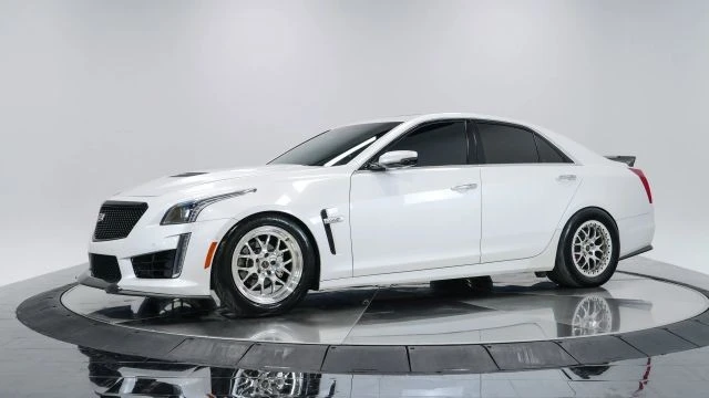 2018 Cadillac CTS-V 3rd Gen - Image 2 of 21