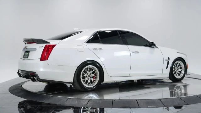 2018 Cadillac CTS-V 3rd Gen - Image 8 of 21