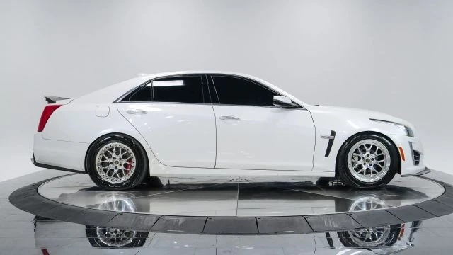 2018 Cadillac CTS-V 3rd Gen - Image 9 of 21