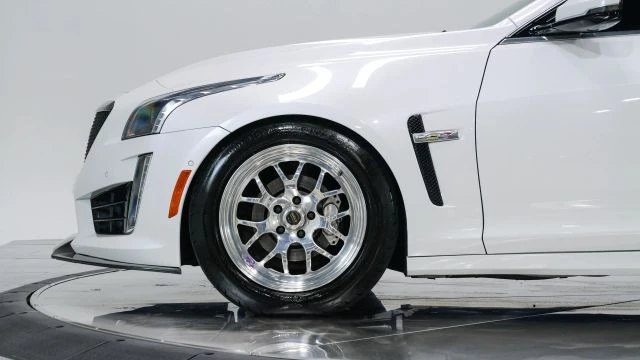 2018 Cadillac CTS-V 3rd Gen - Image 13 of 21