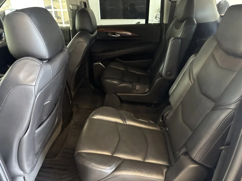 2018 Cadillac Escalade 4th Gen - Image 14 of 17