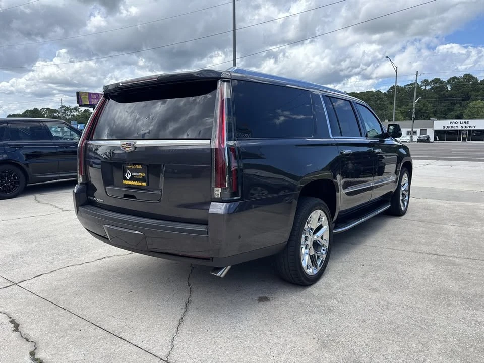 2018 Cadillac Escalade 4th Gen - Image 8 of 17