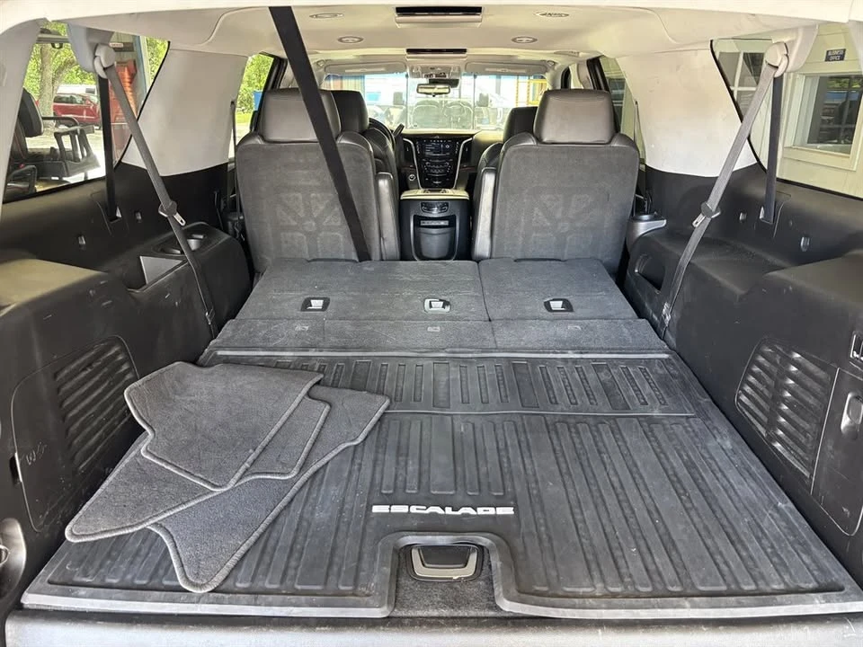 2018 Cadillac Escalade 4th Gen - Image 17 of 17