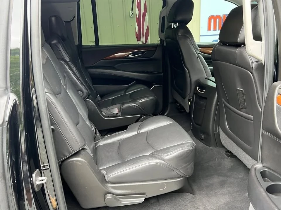 2018 Cadillac Escalade 4th Gen - Image 10 of 18