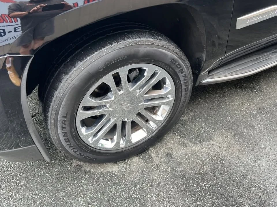 2018 Cadillac Escalade 4th Gen - Image 18 of 18