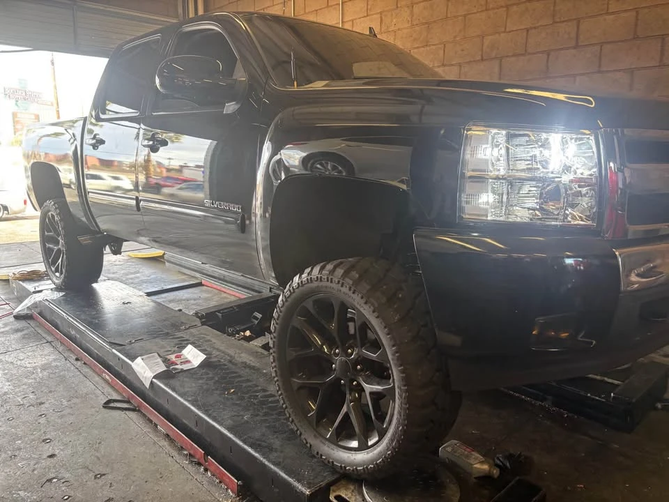 2018 Cadillac Escalade 4th Gen - Image 16 of 16