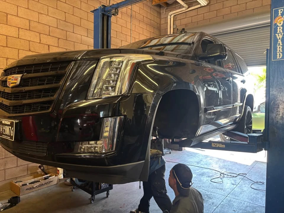2018 Cadillac Escalade 4th Gen - Image 9 of 16