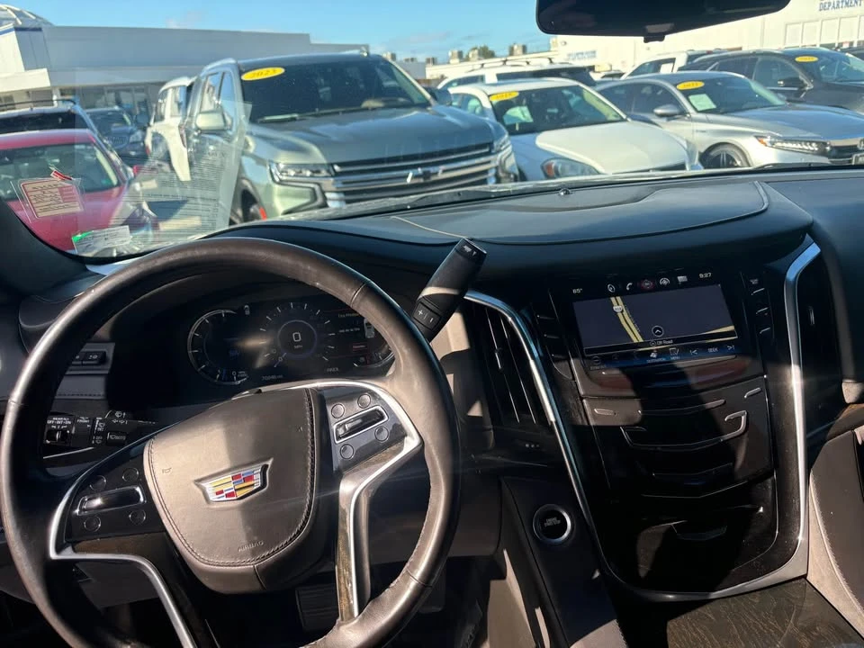 2018 Cadillac Escalade 4th Gen - Image 10 of 12
