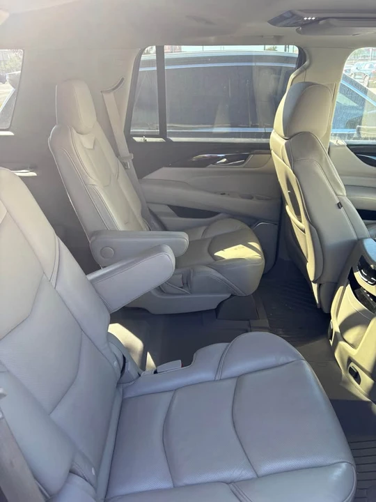 2018 Cadillac Escalade 4th Gen - Image 9 of 15