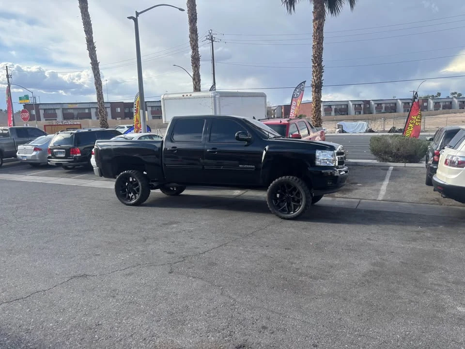 2018 Cadillac Escalade 4th Gen - Image 14 of 16