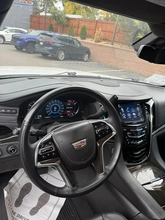 2018 Cadillac Escalade 4th Gen - Image 4 of 8
