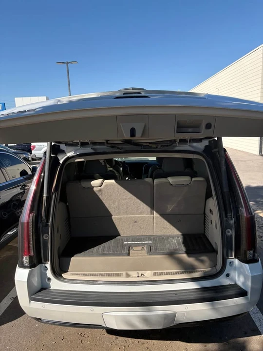 2018 Cadillac Escalade 4th Gen - Image 14 of 15