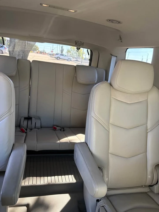 2018 Cadillac Escalade 4th Gen - Image 10 of 15