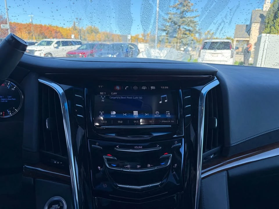 2018 Cadillac Escalade 4th Gen - Image 10 of 13