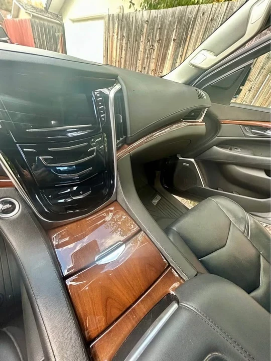 2018 Cadillac Escalade 4th Gen - Image 15 of 20