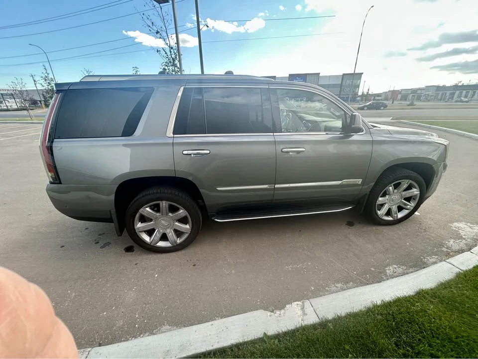 2018 Cadillac Escalade 4th Gen - Image 15 of 15