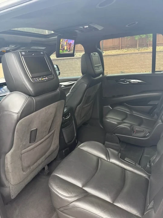 2018 Cadillac Escalade 4th Gen - Image 6 of 8