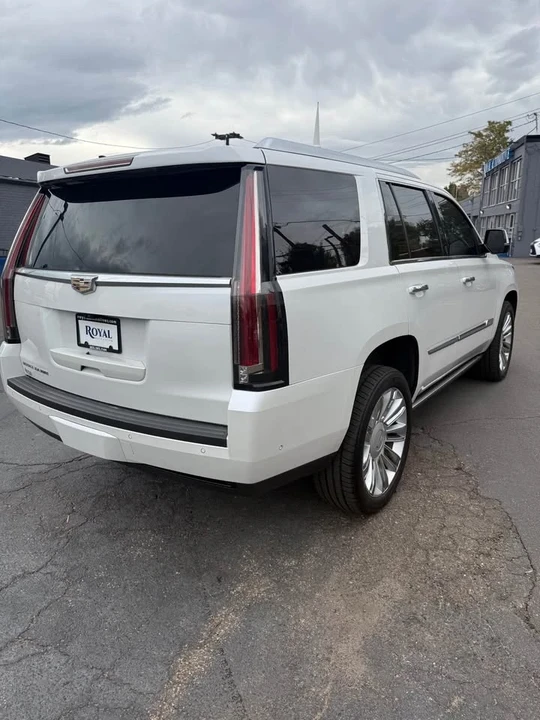 2018 Cadillac Escalade 4th Gen - Image 3 of 8