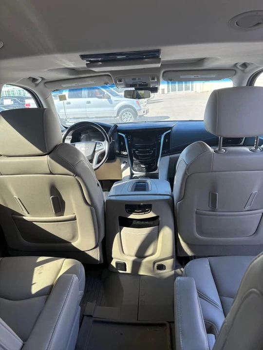 2018 Cadillac Escalade 4th Gen - Image 11 of 15