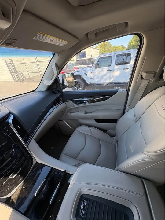 2018 Cadillac Escalade 4th Gen - Image 8 of 15