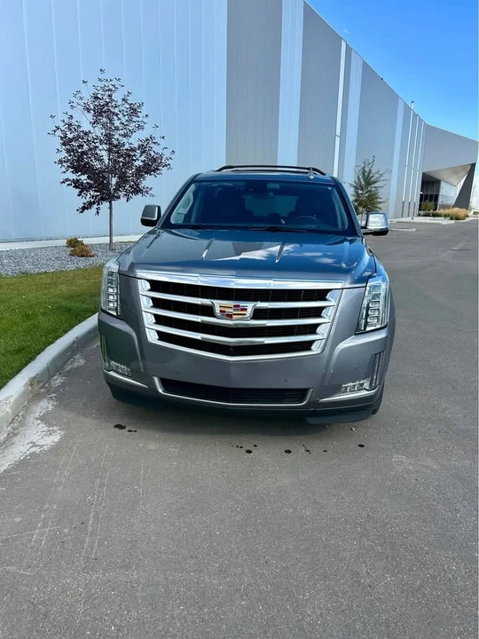 2018 Cadillac Escalade 4th Gen - Image 2 of 15