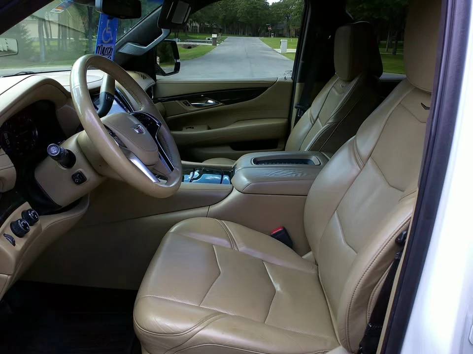 2018 Cadillac Escalade 4th Gen - Image 4 of 13