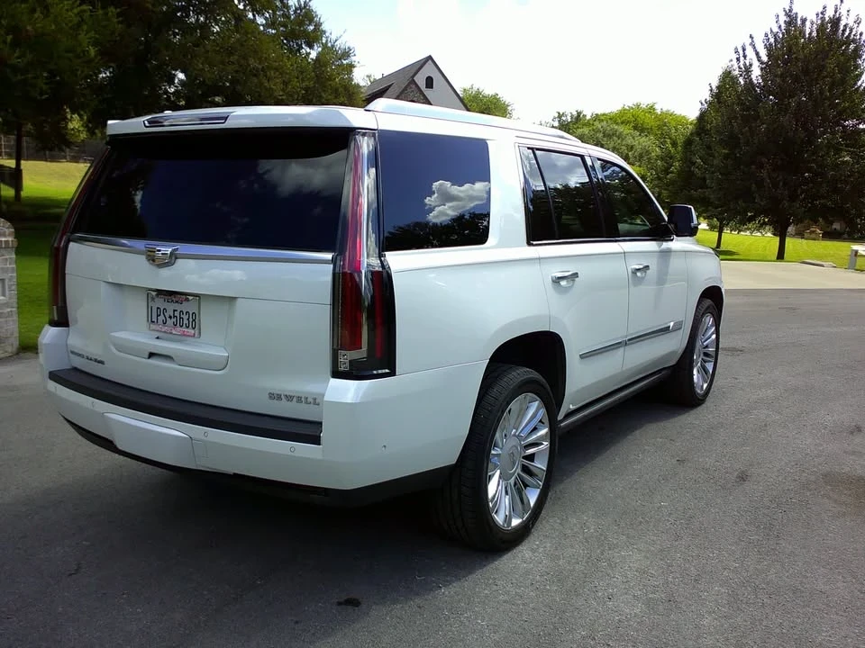 2018 Cadillac Escalade 4th Gen - Image 11 of 13