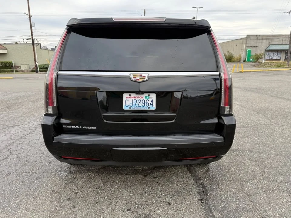 2018 Cadillac Escalade 4th Gen - Image 3 of 14
