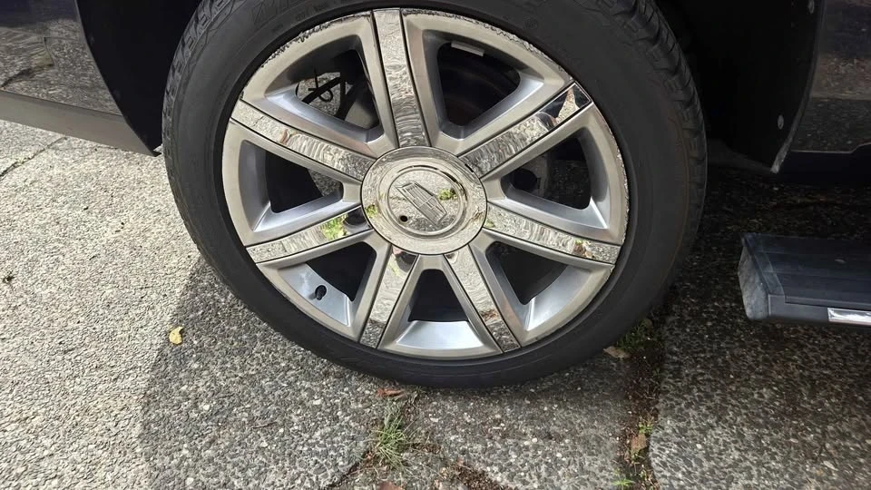 2018 Cadillac Escalade 4th Gen - Image 12 of 13