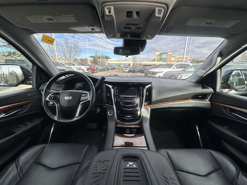 2018 Cadillac Escalade 4th Gen - Image 5 of 13