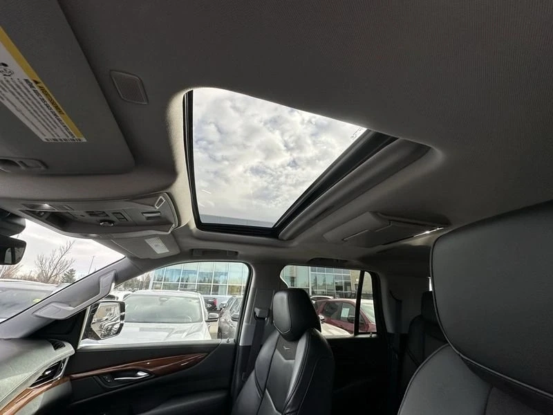 2018 Cadillac Escalade 4th Gen - Image 7 of 13