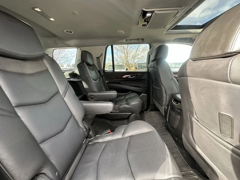 2018 Cadillac Escalade 4th Gen - Image 9 of 13