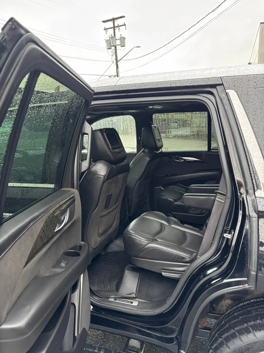 2018 Cadillac Escalade 4th Gen - Image 7 of 8