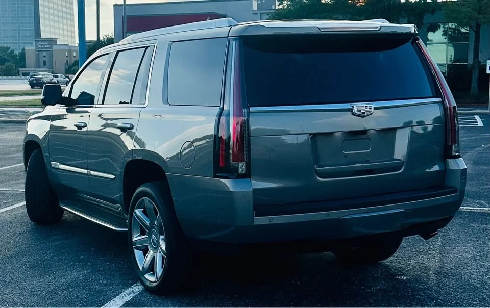2018 Cadillac Escalade 4th Gen - Image 4 of 10