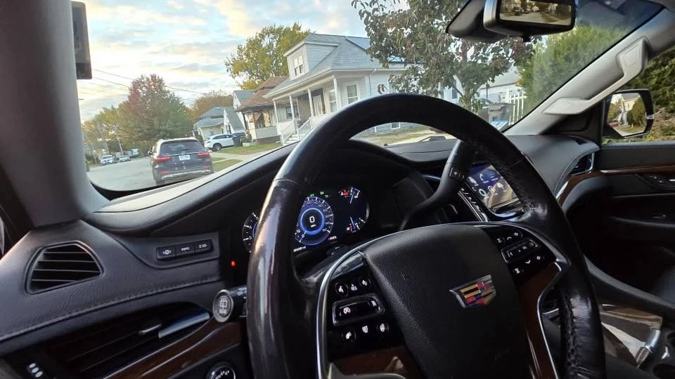 2018 Cadillac Escalade 4th Gen - Image 11 of 11