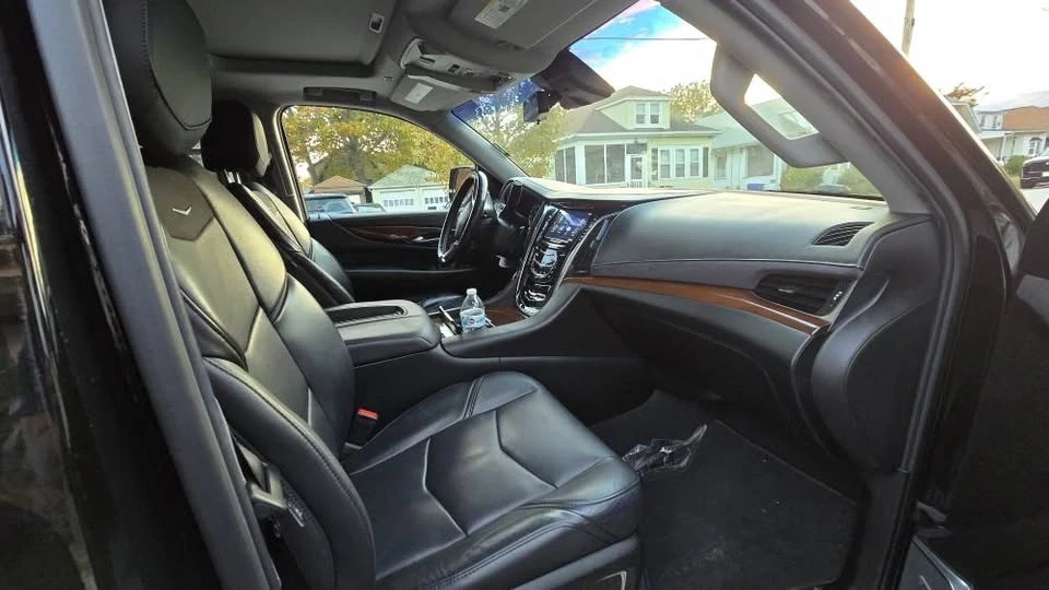 2018 Cadillac Escalade 4th Gen - Image 7 of 11